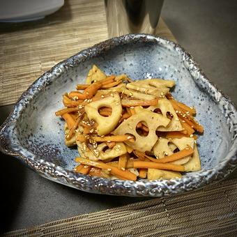 蓮根と人参のアッサリきんぴら 旦那飯,男の料理,手料理の写真素材