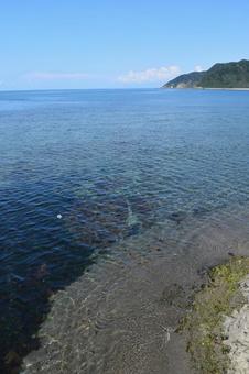 日本海の穏やかな浜辺の風景 日本海の穏やかな浜辺の風景 穏やかな浜辺,穏やかな海岸,穏やかな風景の写真素材