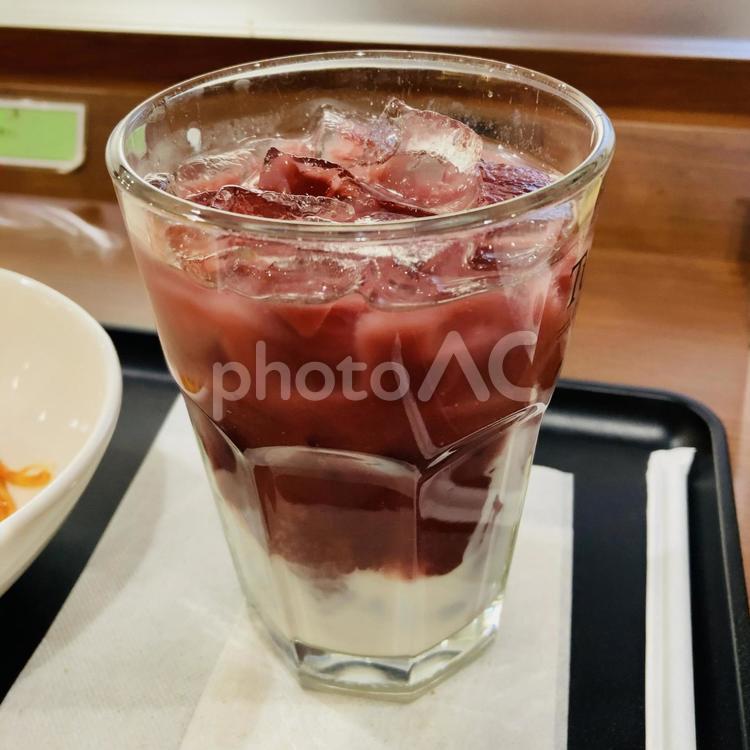 アサイーとヨーグルト アサイー,飲み物,アイスの写真素材