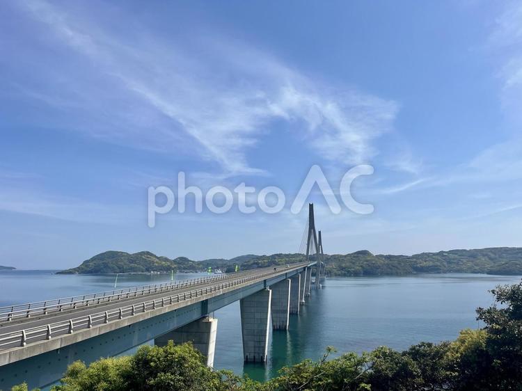 鷹島に架かる橋の風景4 橋,海,自然の写真素材