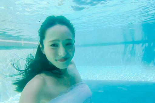 Underwater wedding photography Underwater wedding photography