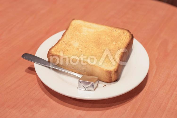 厚切りトーストとバター トースト,パン,食パンの写真素材