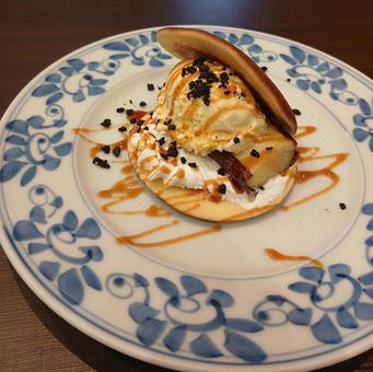 パンケーキ×さつまいもの贅沢スイーツ パンケーキ,さつまいも,デザートの写真素材