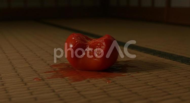 畳の上の潰れたトマト 怖い,不気味,畳の写真素材