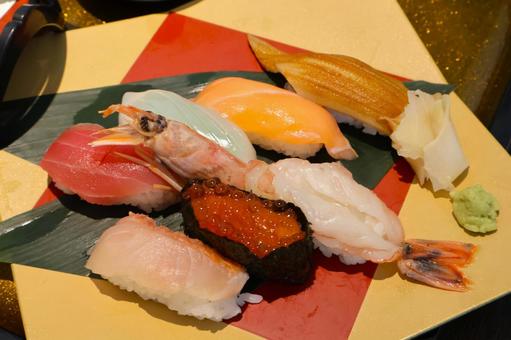 美味しそうな握り寿司盛り合わせ　寿司和食 美味しそう,にぎり寿司,盛り合わせの写真素材