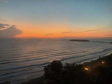 あさやけと海 あさやけと海 海,朝日,海岸の写真素材