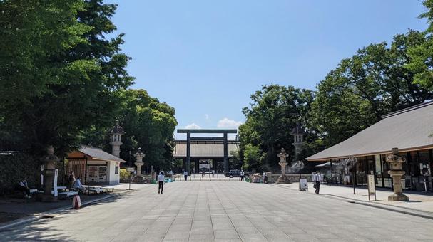 靖國神社 参道 第二鳥居  九段下,東京観光,神社仏閣の写真素材