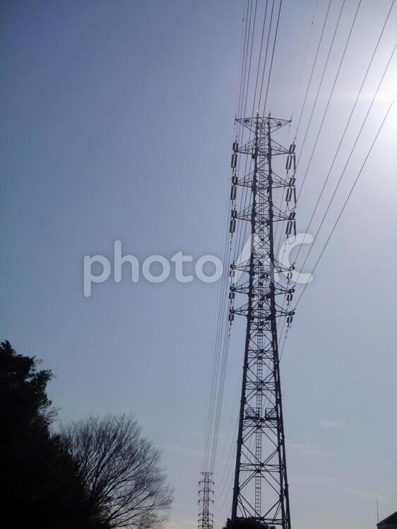 鉄塔がある風景 鉄塔,送電線,電線の写真素材