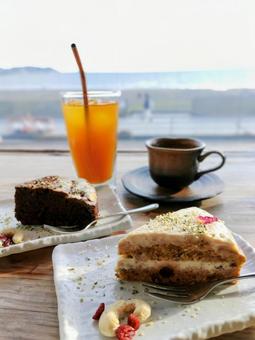 ケーキとお茶 ケーキとお茶の写真