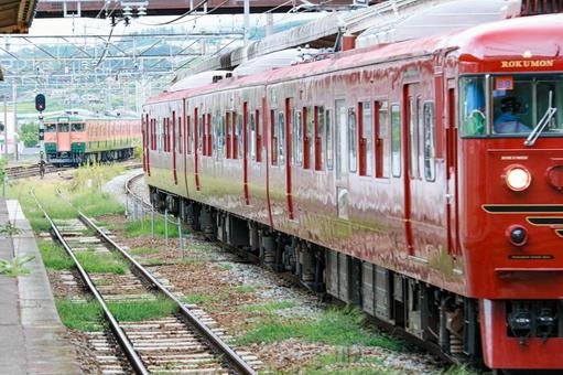 しなの鉄道 しなの鉄道 小諸,小諸駅,ホームの写真素材