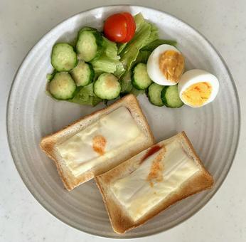 朝食プレート 朝食プレート 朝ごはん,トースト,チーズトーストの写真素材