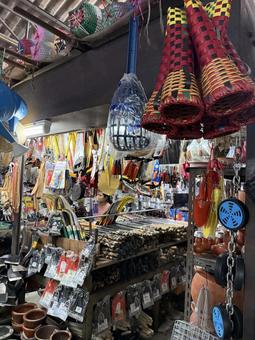 カラフルな雑貨屋 雑貨屋,商店,雑貨の写真素材