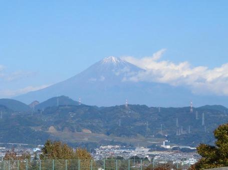 日本平山麓から望む富士山 日本平山麓から望む富士山の写真