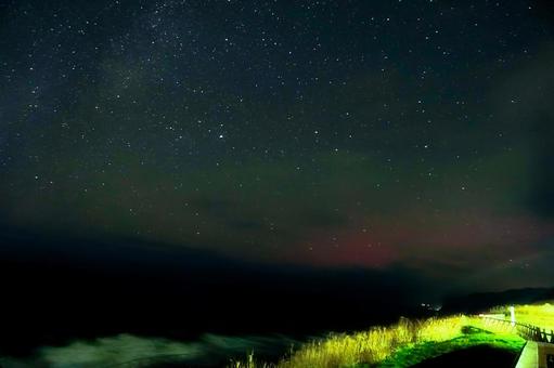 低緯度オーロラ_北海道 石狩厚田 ② 低緯度オーロラ,星空,北海道の写真素材
