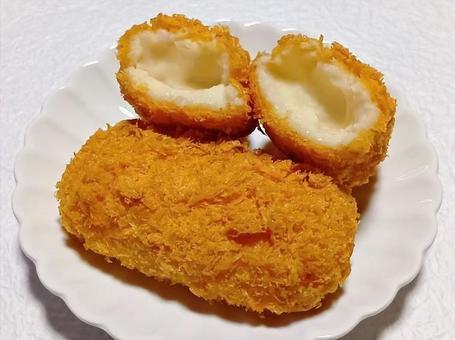 カニクリームコロッケ カニクリームコロッケ カニクリームコロッケ,揚げ物,料理の写真素材