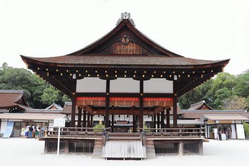 賀茂御祖神社(下鴨神社)舞殿 賀茂御祖神社(下鴨神社)舞殿 賀茂御祖神社,下鴨神社,舞殿の写真素材
