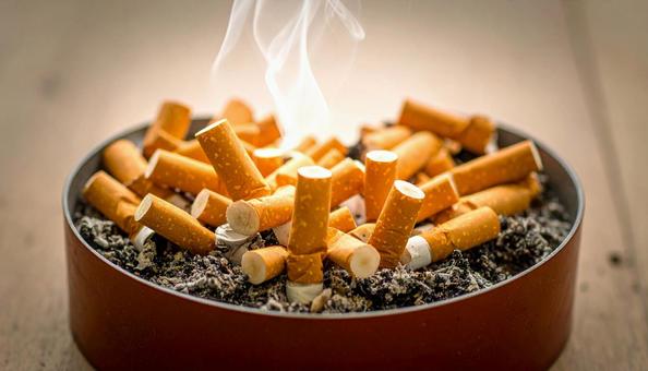 消したタバコ 消したタバコの写真