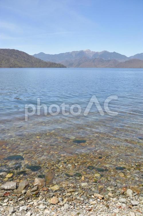 中禅寺湖畔からの眺め (中禅寺湖・錫ケ岳・白根山） 中禅寺湖,日光,白根山の写真素材