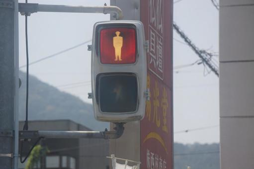 古い歩行者用信号機 古い歩行者用信号機 歩行者用信号機,古い信号機,風景の写真素材