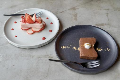 苺とチョコの贅沢なテリーヌ 苺とチョコの贅沢なテリーヌ テリーヌ,イチゴ,チョコの写真素材