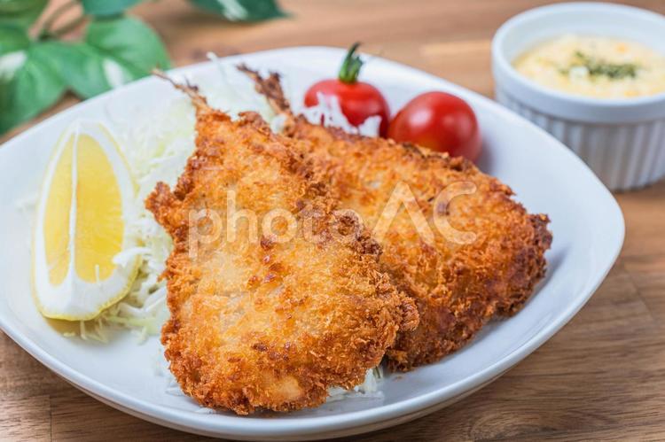 お皿に盛り付けたアジフライ アジフライ,魚料理,フライの写真素材