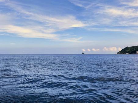 海と島と空模様 海と島と空模様の写真