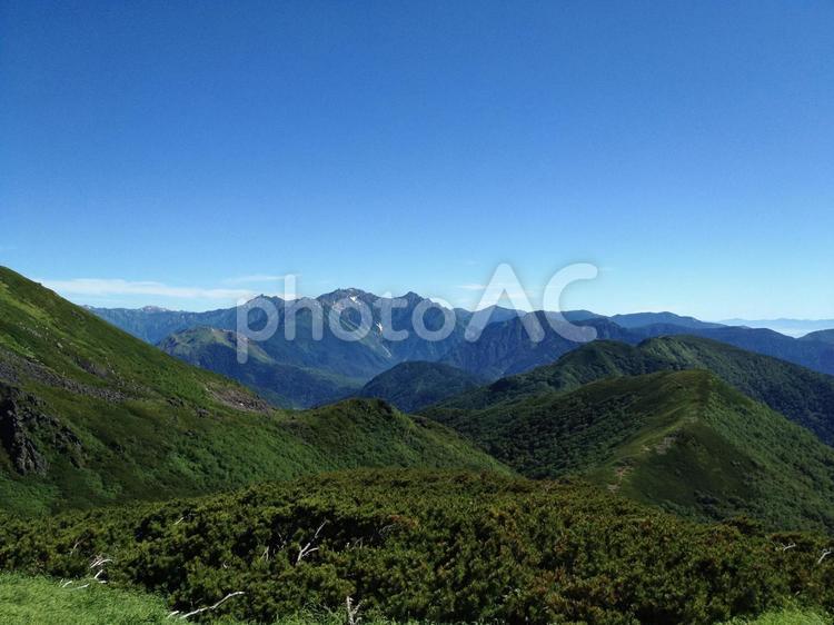夏の北アルプス 山,風景,何人もありませんの写真素材
