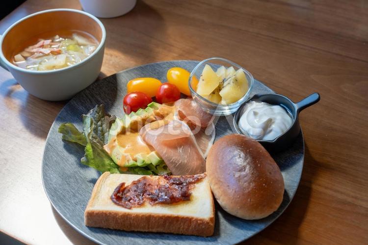 あんバタートーストとヘルシーなモーニング パン,朝食,食べ物の写真素材