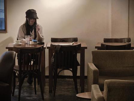 休憩中 休憩中 休憩,カフェ,テーブルの写真素材