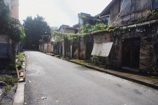 道 道 道,裏通り,アスファルトの写真素材