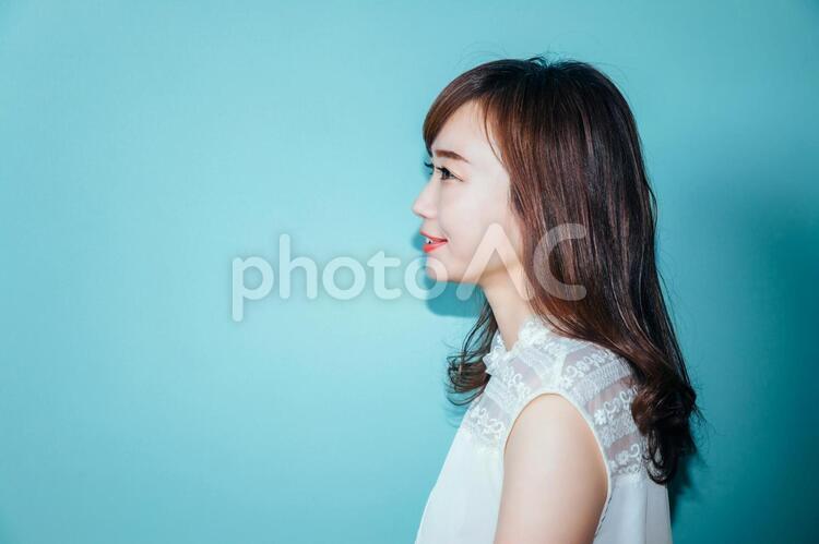 女性像横顔 86,760 女性 横顔 Stock Photos, High-Res Pictures, and Images