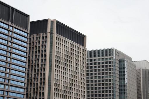 高層ビルの建ち並ぶ都会の街並み 高層ビルの建ち並ぶ都会の街並み 高層ビル,建ち並ぶ,都会の写真素材