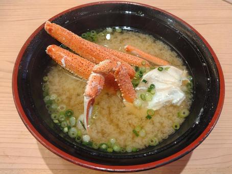 ズワイガニの味噌汁 蟹の味噌汁,ズワイガニ,味噌汁の写真素材