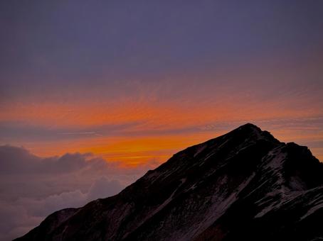 唐松岳の夕景 唐松岳の夕景 唐松岳,北アルプス,山の写真素材