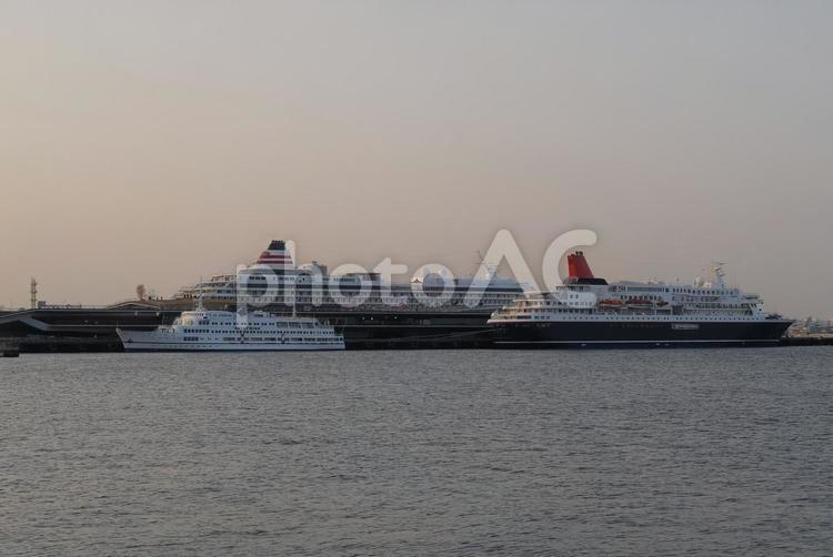 横浜夕景1 横浜,日本,みなとみらいの写真素材