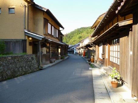日本家屋と道 日本家屋と道 日本,緑,田舎の写真素材