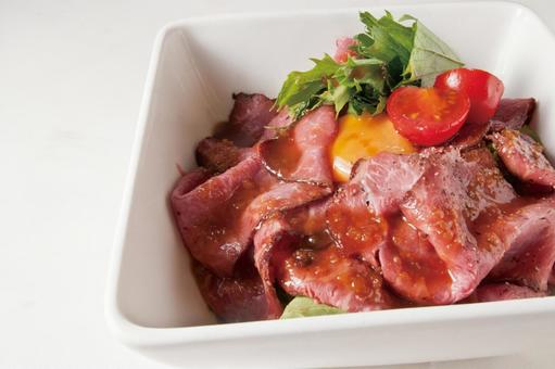 ローストビーフ丼 ローストビーフ丼 ローストビーフ丼,ローストビーフ,肉の写真素材