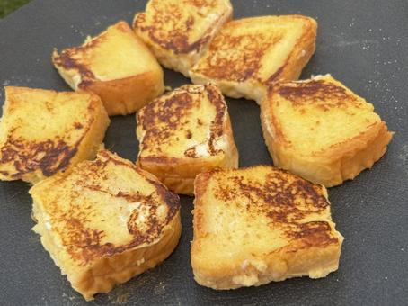 焼きフレンチトースト 焼きフレンチトースト フレンチトースト,食パン,朝食の写真素材