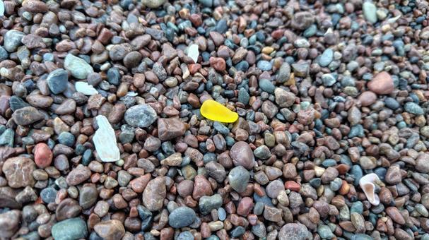 海岸で見つけたガラスの石 海岸,海,波の写真素材