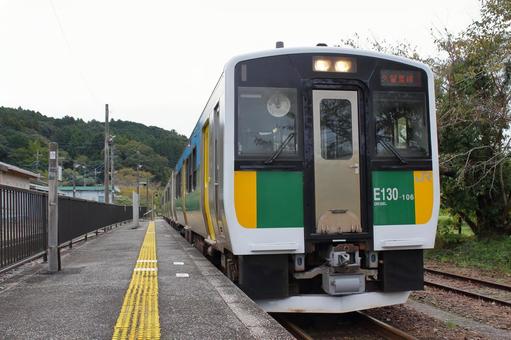 JR久留里線、上総亀山駅、ホーム jr,jr東日本,久留里線の写真素材