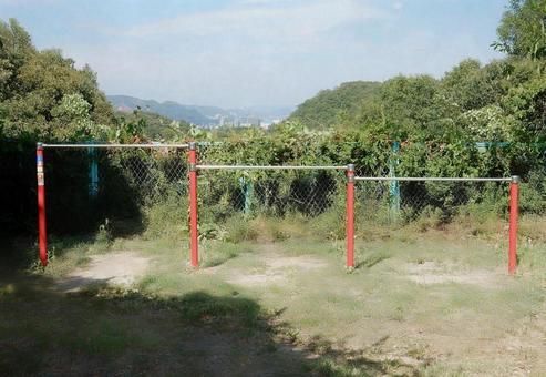 【風景写真】公園の鉄棒 【風景写真】公園の鉄棒の写真