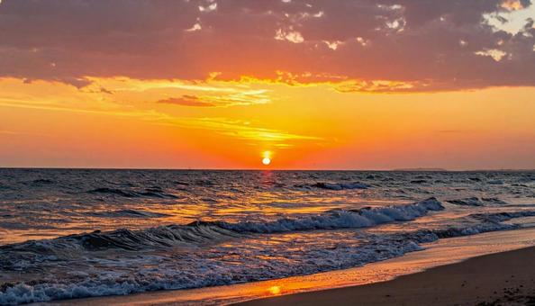 夕焼けの海 夕焼けの海の写真