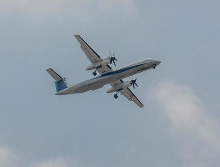 空の蒼が迎える午後 空の蒼が迎える午後の写真