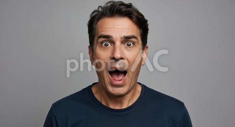 驚く男性　Shocked man 驚く,ショック,外国人の写真素材