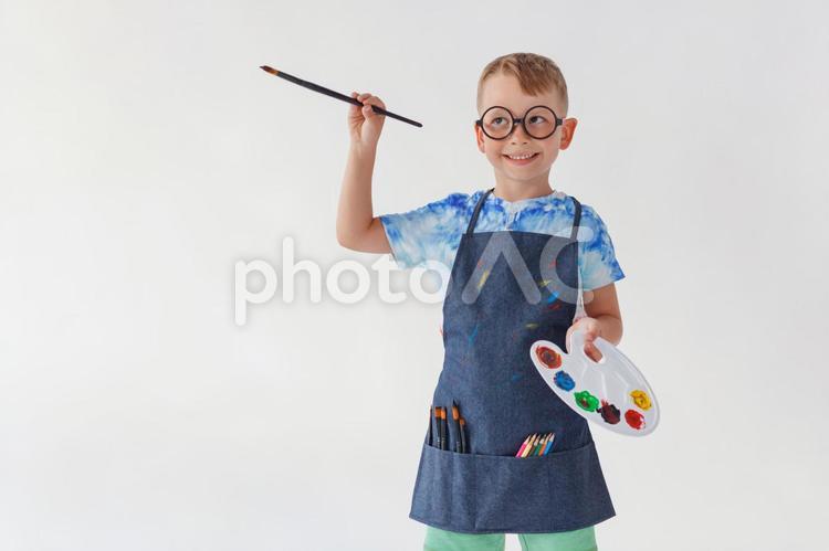 画家に扮した男の子 子ども,お仕事,職業の写真素材