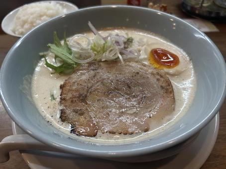 ラーメン　ディナーの写真