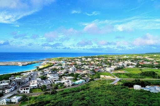 沖縄・与那国島のティンダバナから見る祖納 沖縄・与那国島のティンダバナから見る祖納 与那国島,祖納,ティンダバナの写真素材