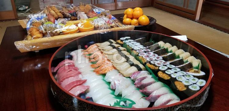 田舎のお寿司 レトロ,安心感,お寿司の写真素材