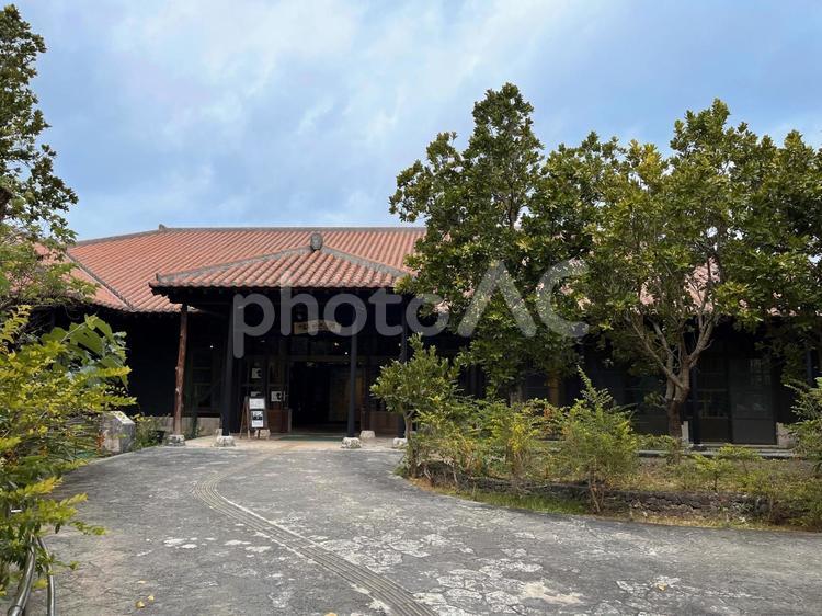 竹富島ビジターセンター　ゆがふ館 竹富島,ビジターセンター,ゆがふ館の写真素材