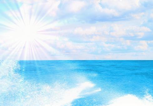 真夏の太陽青い海と波と空オーシャンブルー 真夏の太陽青い海と波と空オーシャンブルーの写真